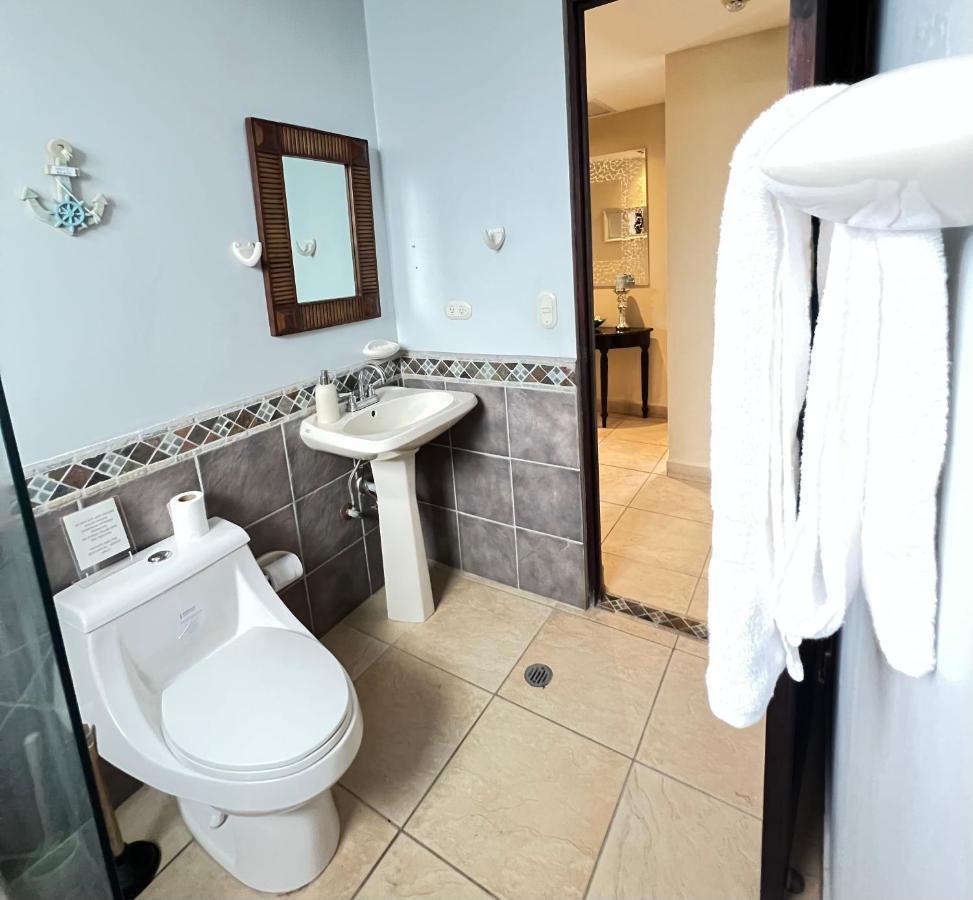 Beachfront Condo Bahia Encantada L1 Jaco Beach Bagian luar foto